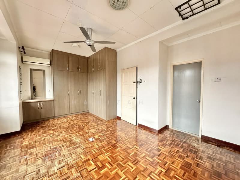 Rumah Teres 2-Tingkat untuk Dijual di Bandar Putra Height (Subang Jaya) - Hamizah . - PropertyGuru.com.my