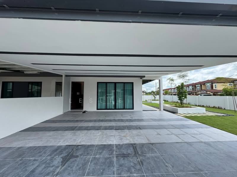 2-storey Terraced House for Sale in Muara Tuang (Samarahan) - Leslie Loi - Exterior - PropertyGuru.com.my