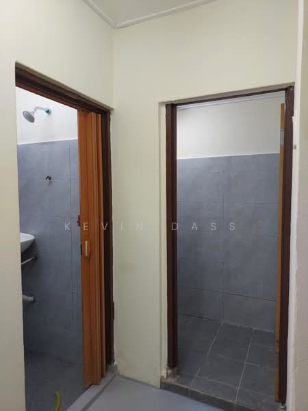 1-storey Terraced House for Rent in Seksyen 8 (Petaling Jaya) - Kevin Dass - Bathroom - PropertyGuru.com.my