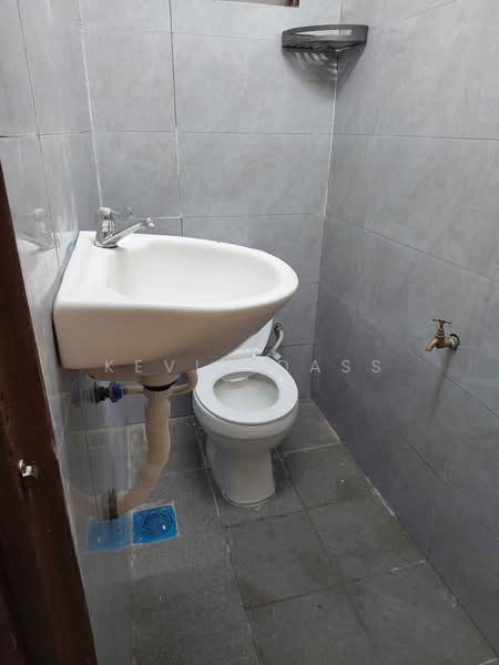 1-storey Terraced House for Rent in Seksyen 8 (Petaling Jaya) - Kevin Dass - Bathroom - PropertyGuru.com.my