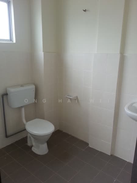 Rumah Teres 2 Tingkat untuk Disewa di Rawang (Selangor) - Ong Hai Wei - Bathroom - PropertyGuru.com.my