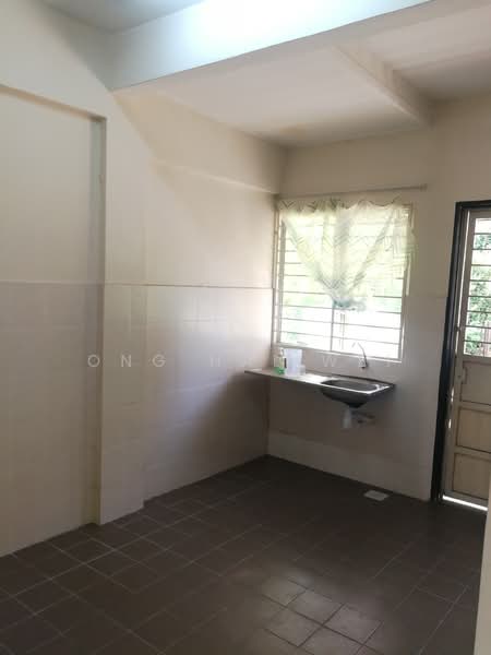 Rumah Teres 2 Tingkat untuk Disewa di Rawang (Selangor) - Ong Hai Wei - Kitchen - PropertyGuru.com.my