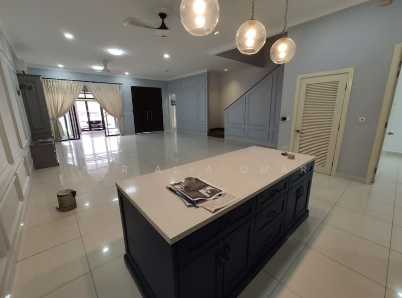 2-storey Terraced House for Sale in Temasya Glenmarie (Glenmarie) - Nur Alia Omar - Living Room - PropertyGuru.com.my