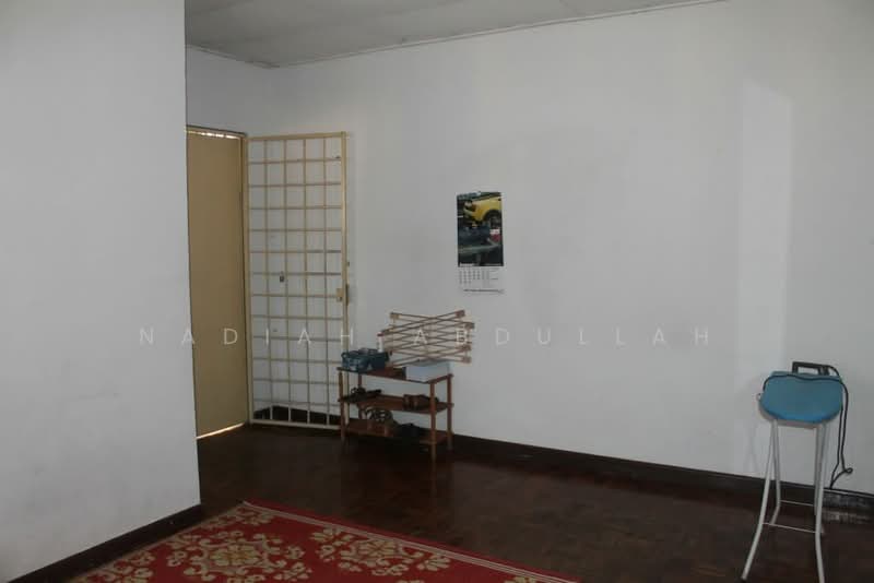 Rumah Flat untuk Dijual di Flat PKNS Seksyen 8 - Nadiah Abdullah - PropertyGuru.com.my