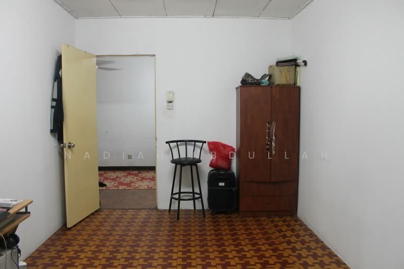 Rumah Flat untuk Dijual di Flat PKNS Seksyen 8 - Nadiah Abdullah - PropertyGuru.com.my