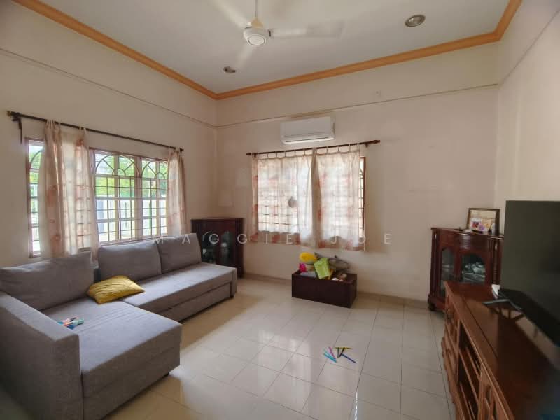 Bungalow for Sale in Petaling Jaya (Selangor) - Maggie Joe - Living Room - PropertyGuru.com.my