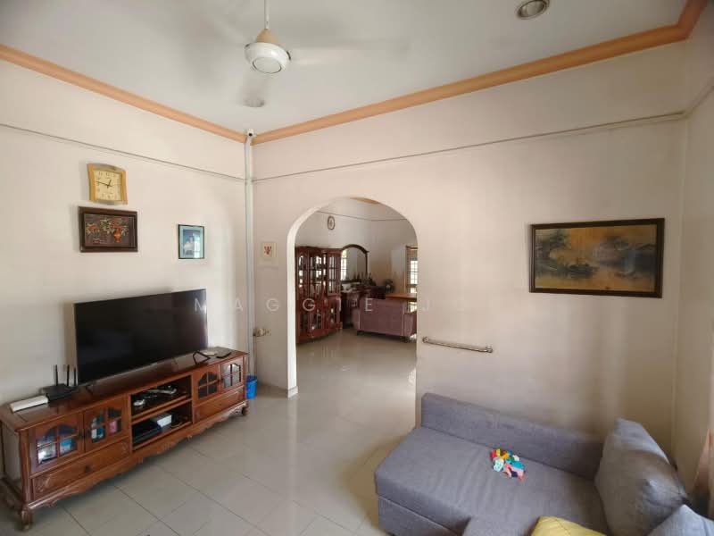 Bungalow for Sale in Petaling Jaya (Selangor) - Maggie Joe - Living Room - PropertyGuru.com.my