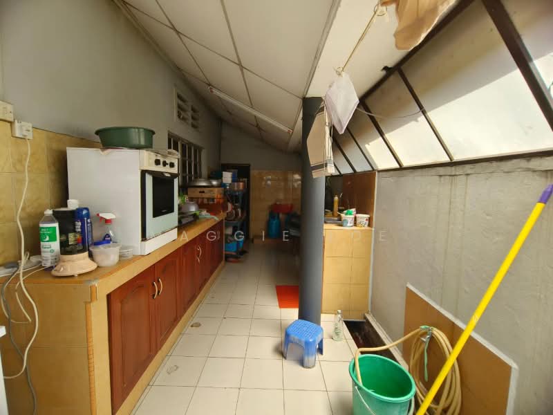 Bungalow for Sale in Petaling Jaya (Selangor) - Maggie Joe - Kitchen - PropertyGuru.com.my