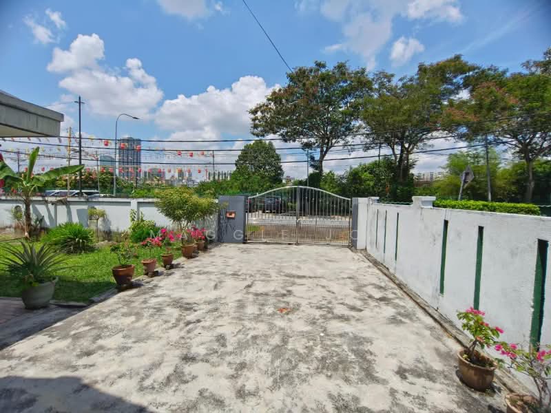 Bungalow for Sale in Petaling Jaya (Selangor) - Maggie Joe - Exterior - PropertyGuru.com.my