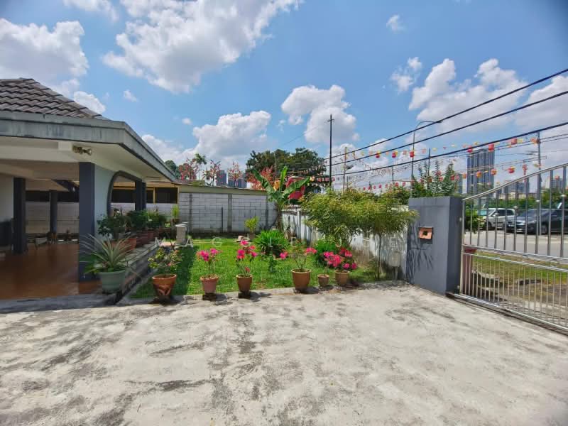 Bungalow for Sale in Petaling Jaya (Selangor) - Maggie Joe - Exterior - PropertyGuru.com.my