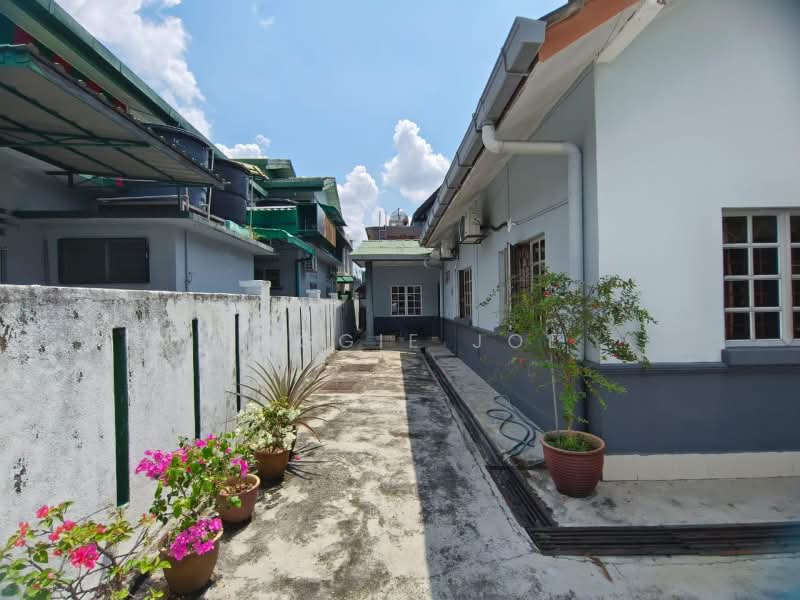 Bungalow for Sale in Petaling Jaya (Selangor) - Maggie Joe - Exterior - PropertyGuru.com.my