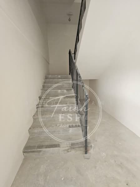 Factory for Rent in Sungai Buloh (Selangor) - Farah Iryanti - Corridor - PropertyGuru.com.my