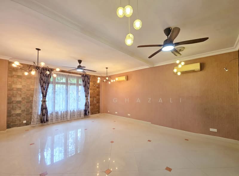 Rumah Berkembar untuk Dijual di Presint 14 (Putrajaya) - Kamil Ghazali - Living Room - PropertyGuru.com.my