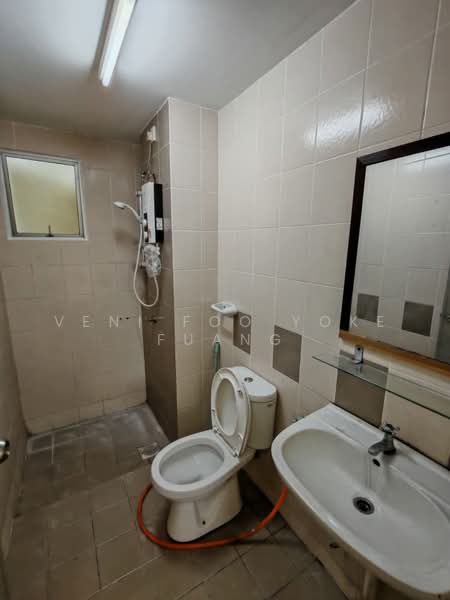 Apartment for Rent at Seri Baiduri - Veni Foo Yoke Fuang - Bathroom - PropertyGuru.com.my