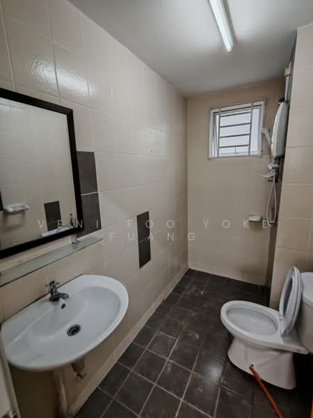 Apartment for Rent at Seri Baiduri - Veni Foo Yoke Fuang - Bathroom - PropertyGuru.com.my