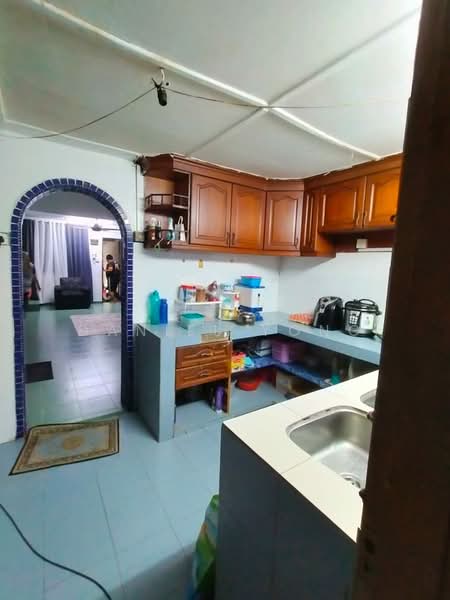 Rumah Teres 2 Tingkat untuk Dijual di Permas Jaya (Johor) - Daniel Yong - Kitchen - PropertyGuru.com.my