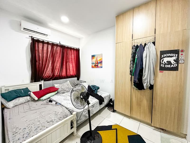 Kondominium untuk Dijual di Residensi Adelia 3 - Ahmad Ikhwan Arif - Bedroom - PropertyGuru.com.my