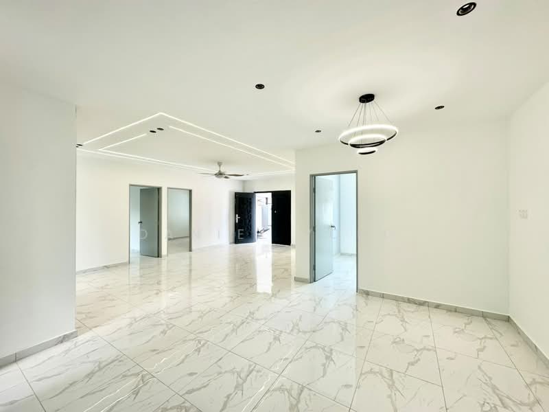 Rumah Teres 1 Tingkat untuk Dijual di Taman Sri Skudai (Skudai) - Daniel Yong - Living Room - PropertyGuru.com.my