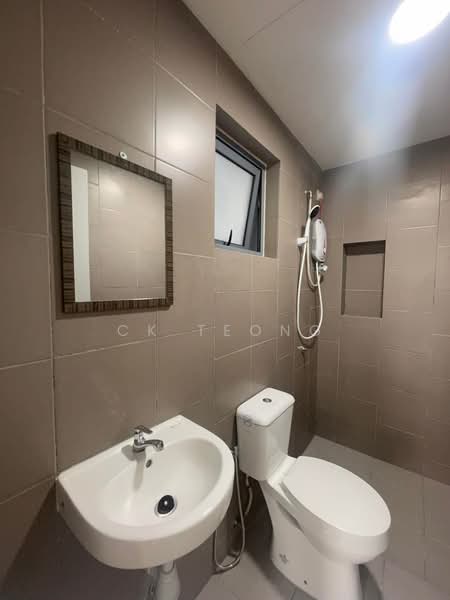 Kondominium untuk Disewa di Sky Awani Residensi 4 - CK Teong - Bathroom - PropertyGuru.com.my