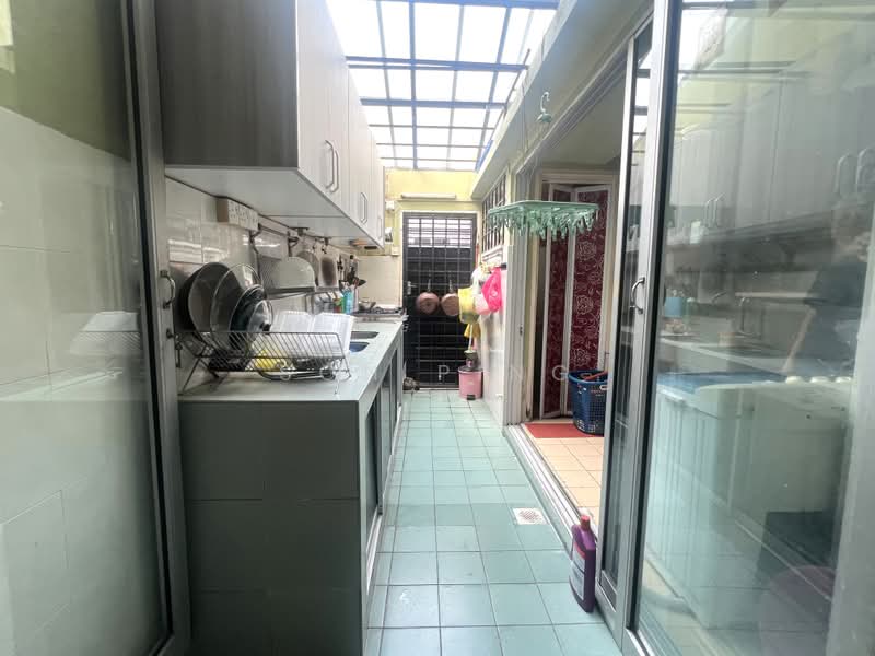 2-storey Terraced House for Sale in Usj 9 (Subang Jaya) - Soh Ping - Kitchen - PropertyGuru.com.my