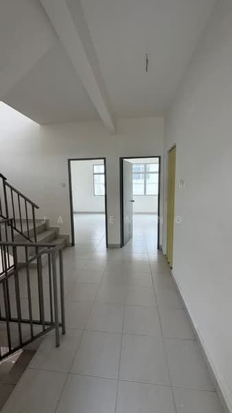 Rumah Teres 3 Tingkat untuk Dijual di Kangkar Pulai (Skudai) - Jayden Ng - Entrance - PropertyGuru.com.my