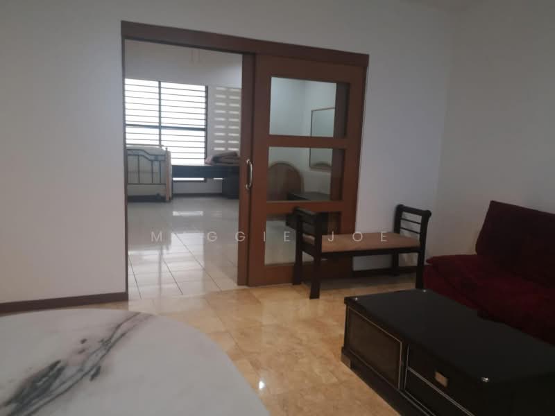 Kondominium untuk Disewa di Fraser Towers - Maggie Joe - Living Room - PropertyGuru.com.my