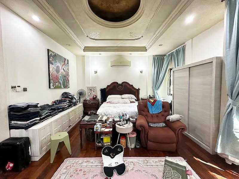 Rumah Banglo untuk Dijual di Seksyen 8 (Kota Damansara) - Vincent Liaw - Bedroom - PropertyGuru.com.my