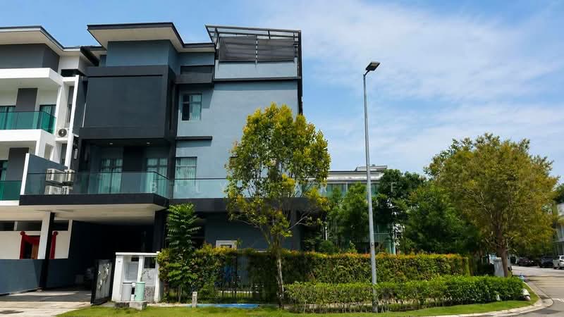 Rumah Teres 3 Tingkat untuk Dijual di Bandar Nusaputra (Puchong) - BILYA ARIFF - Exterior - PropertyGuru.com.my