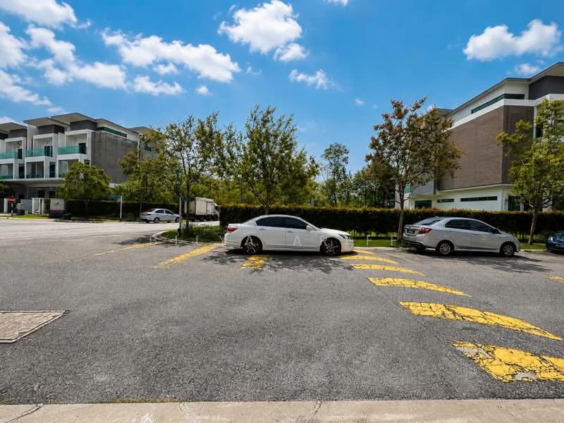 Rumah Teres 3 Tingkat untuk Dijual di Bandar Nusaputra (Puchong) - BILYA ARIFF - Exterior - PropertyGuru.com.my