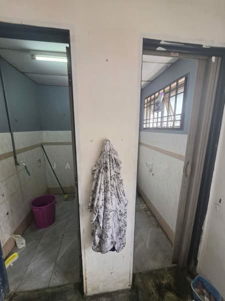 Kedai untuk Dijual di Gelang Patah (Johor) - Jayden Ng - Bathroom - PropertyGuru.com.my