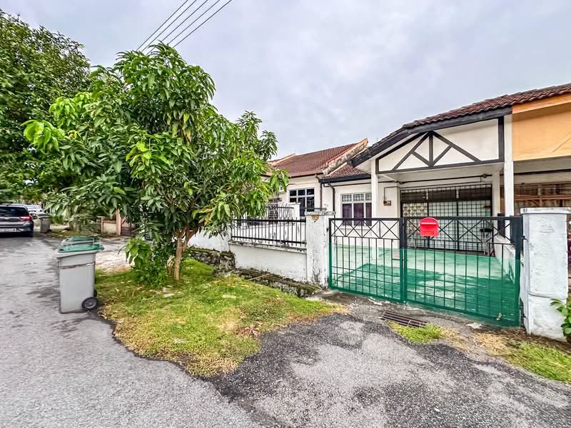 1-storey Terraced House for Sale in Taman Semarak (Nilai) - Ahmad Ikhwan Arif - Exterior - PropertyGuru.com.my