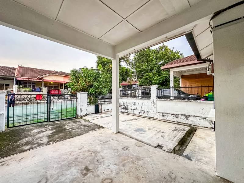 1-storey Terraced House for Sale in Taman Semarak (Nilai) - Ahmad Ikhwan Arif - Exterior - PropertyGuru.com.my