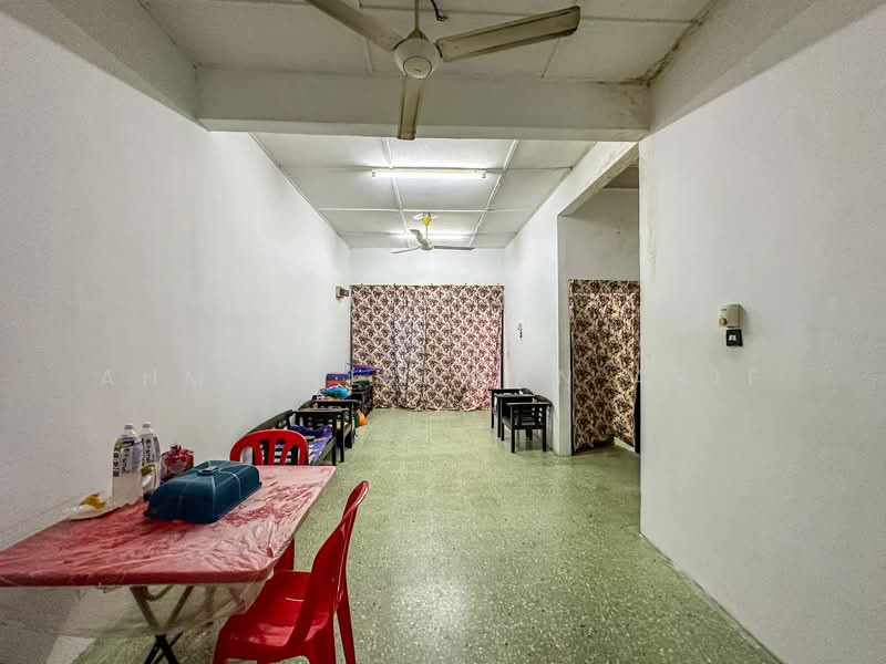1-storey Terraced House for Sale in Taman Semarak (Nilai) - Ahmad Ikhwan Arif - Interior - PropertyGuru.com.my