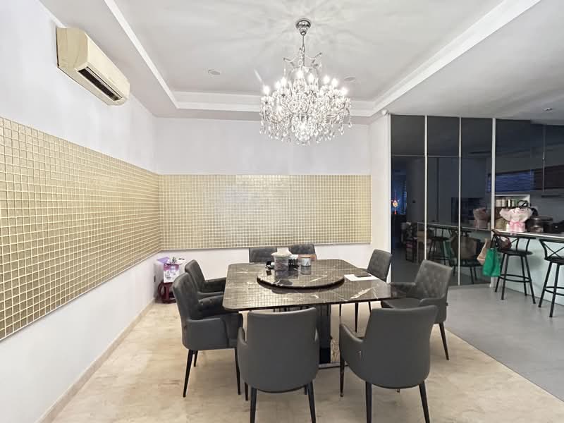 Bungalow for Sale in Seksyen U1 (Glenmarie) - Lai YK - Dining Room - PropertyGuru.com.my