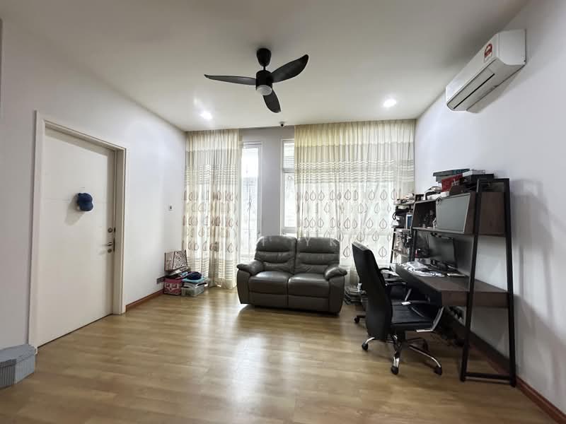 Bungalow for Sale in Seksyen U1 (Glenmarie) - Lai YK - Living Room - PropertyGuru.com.my