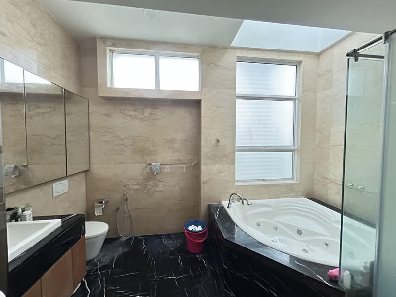 Bungalow for Sale in Seksyen U1 (Glenmarie) - Lai YK - Bathroom - PropertyGuru.com.my