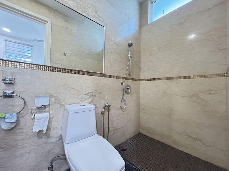 Bungalow for Sale in Seksyen U1 (Glenmarie) - Lai YK - Bathroom - PropertyGuru.com.my