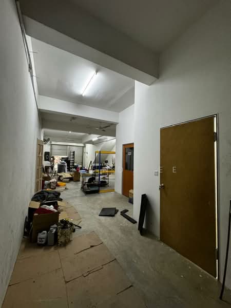 Shop / Office for Rent in Taman Masai Utama (Masai) - Melinda Ee - Interior - PropertyGuru.com.my