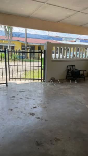 1-storey Terraced House for Sale in Balok (Pahang) - Fazielawatie Ishak - Exterior - PropertyGuru.com.my