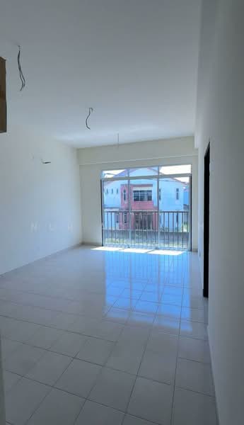 Rumah Bandar untuk Dijual di Parit Buntar (Perak) - Nur Adiilah - Living Room - PropertyGuru.com.my