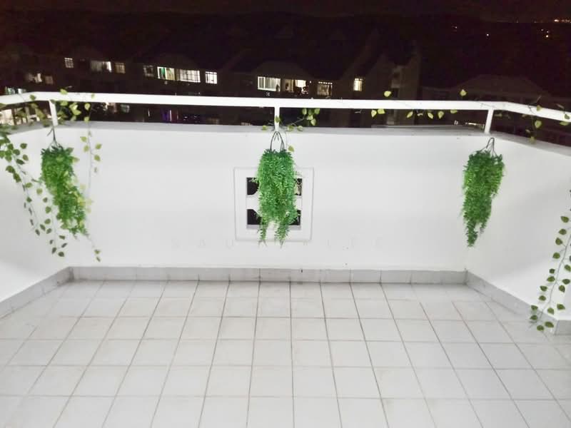 Apartment for Sale at Tanjong Puteri Apartment - Sausa Lee - Balcony - PropertyGuru.com.my