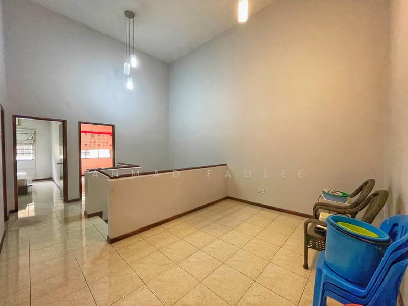 2-storey Terraced House for Sale in Bandar Nusaputra (Puchong) - Ahmad Fadlee - PropertyGuru.com.my