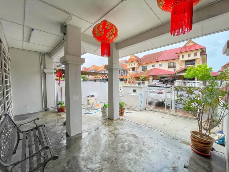 2-storey Terraced House for Sale in Bandar Nusaputra (Puchong) - Ahmad Fadlee - PropertyGuru.com.my