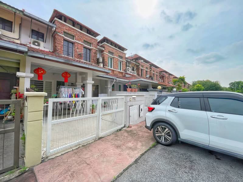 2-storey Terraced House for Sale in Bandar Nusaputra (Puchong) - Ahmad Fadlee - PropertyGuru.com.my