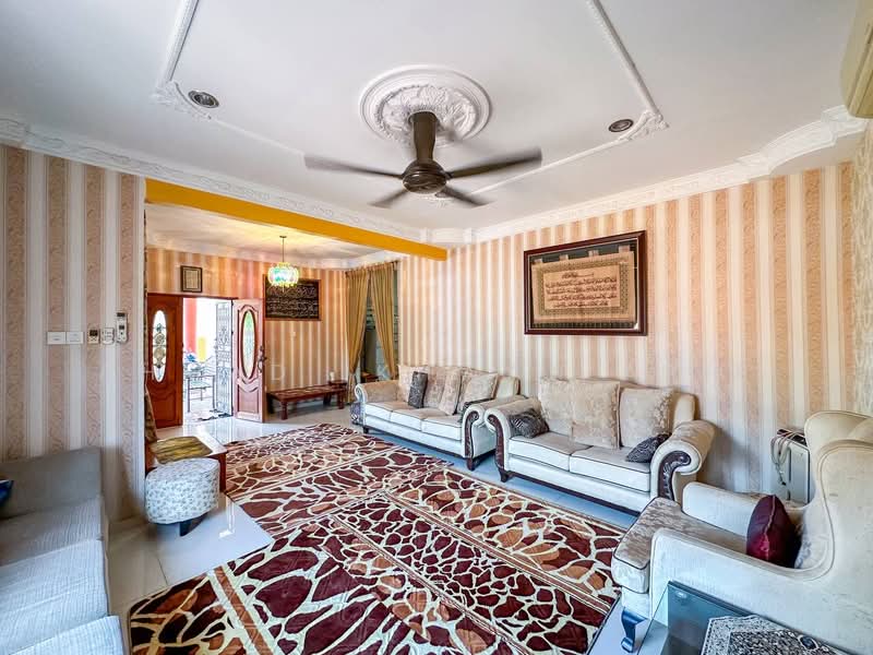 Bungalow for Sale in Nilai (Negeri Sembilan) - Ahmad Ikhwan Arif - Living Room - PropertyGuru.com.my