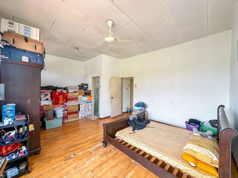 Bungalow for Sale in Nilai (Negeri Sembilan) - Ahmad Ikhwan Arif - Bedroom - PropertyGuru.com.my