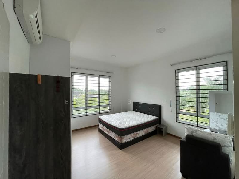 Pangsapuri untuk Dijual di Hills 68 - Erica Bong - Bedroom - PropertyGuru.com.my