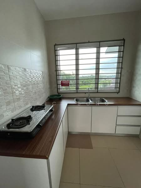 Pangsapuri untuk Dijual di Hills 68 - Erica Bong - Kitchen - PropertyGuru.com.my