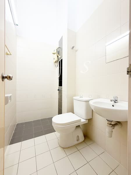 Rumah Teres 2 Tingkat untuk Dijual di Setia Indah (Setia Alam) - Stanley Hong - Bathroom - PropertyGuru.com.my