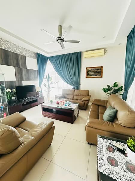Rumah Berkembar untuk Dijual di Taman Impian Emas (Skudai) - Melinda Ee - Living Room - PropertyGuru.com.my
